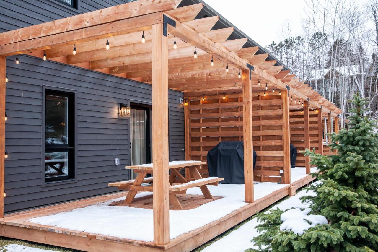Suites Du Lac Moore Mont-Tremblant Bagian luar foto