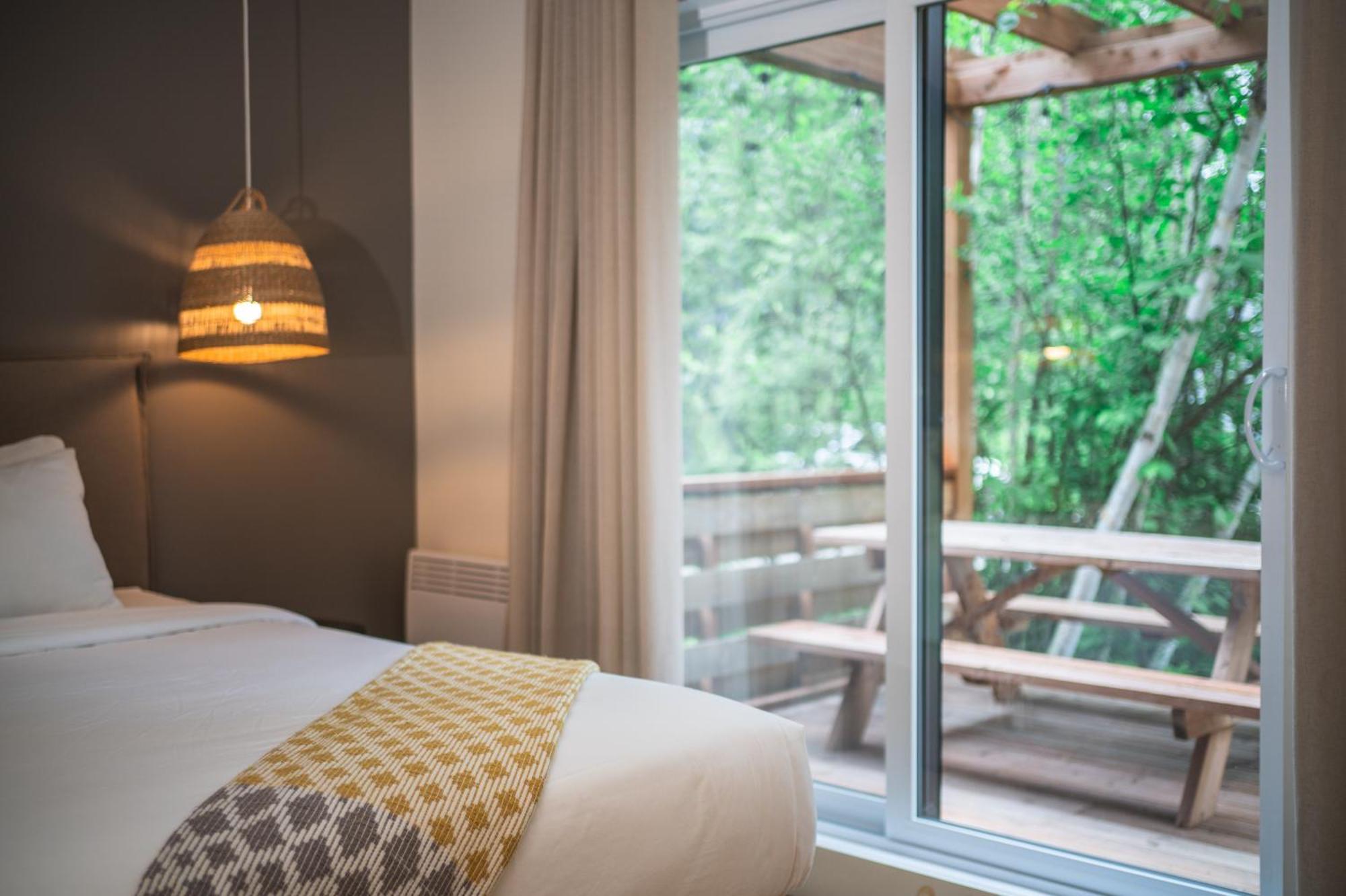Suites Du Lac Moore Mont-Tremblant Bagian luar foto