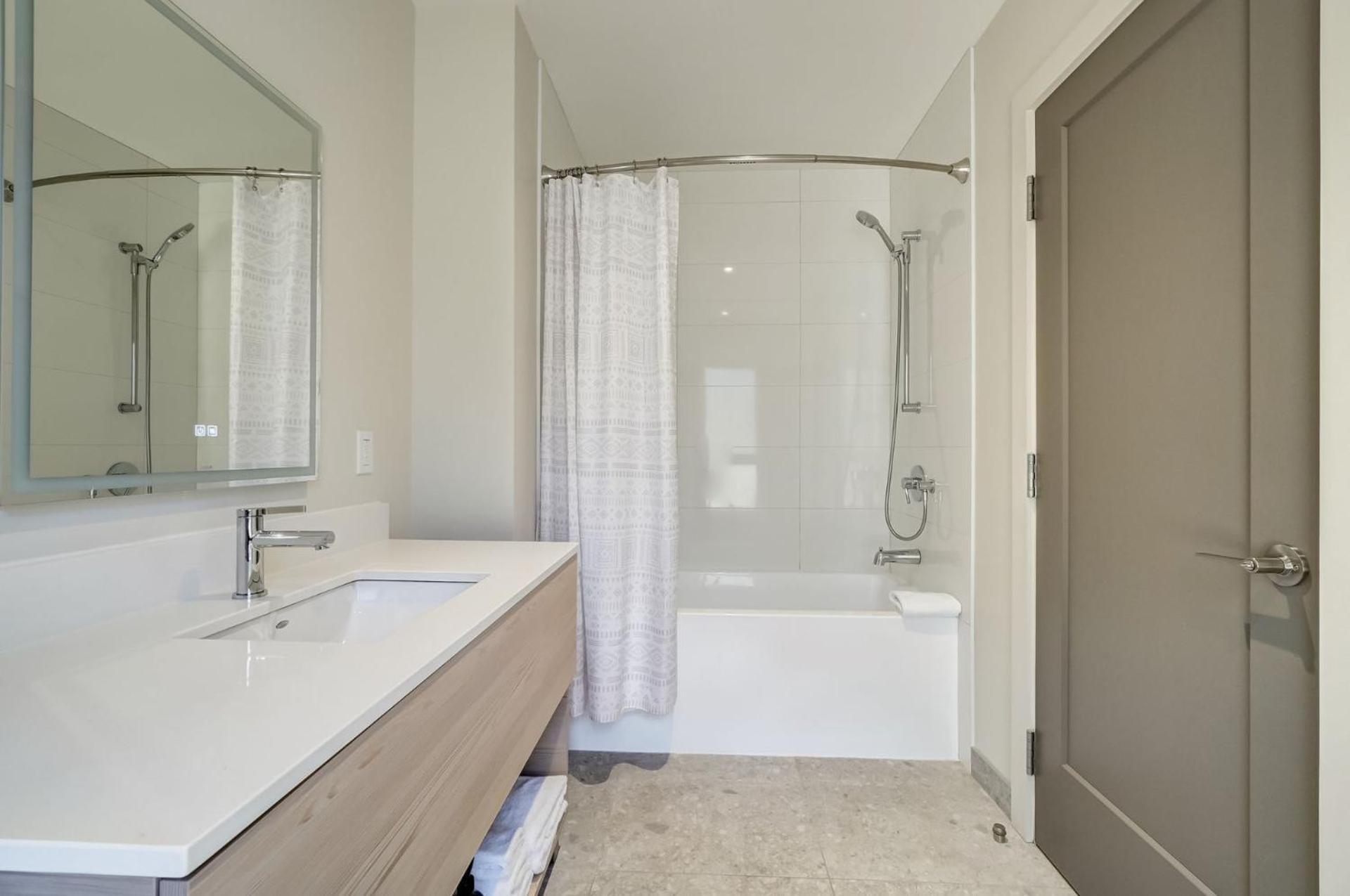 Suites Du Lac Moore Mont-Tremblant Bagian luar foto